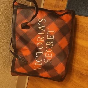 VS tote